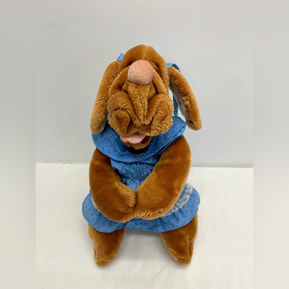 Vintage Wrinkles Dog Plush with Tag & Medallion